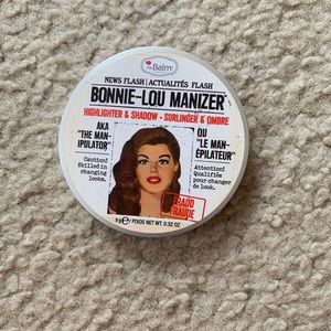 theBalm Bonnie-Lou Manizer